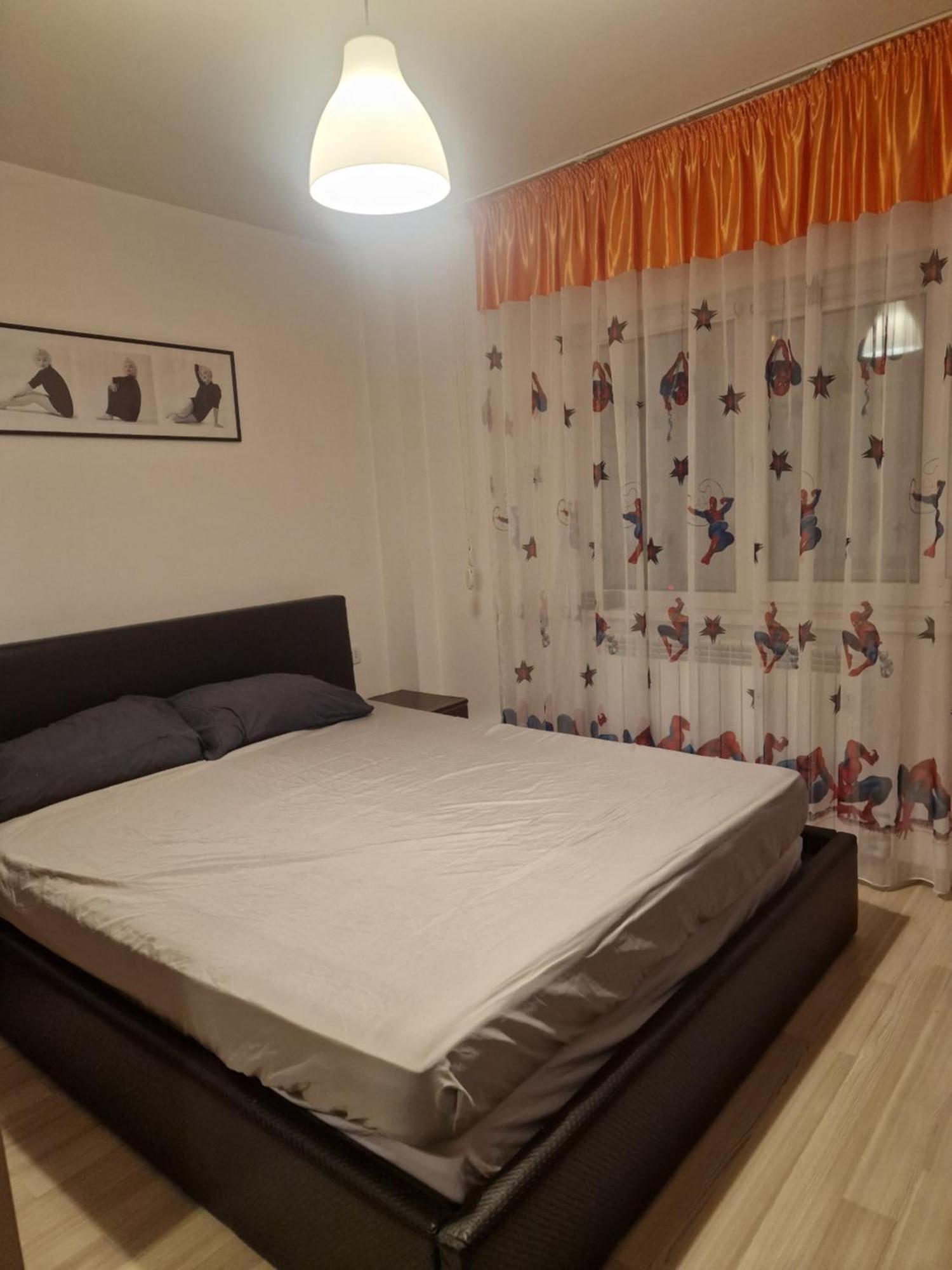 2 Bedrooms Apartment. Галац Екстер'єр фото